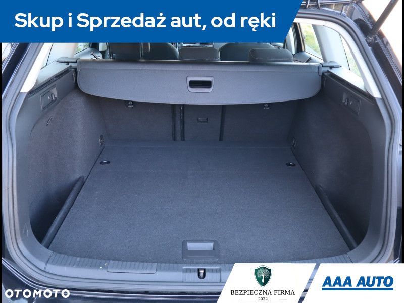 Volkswagen Golf - 14