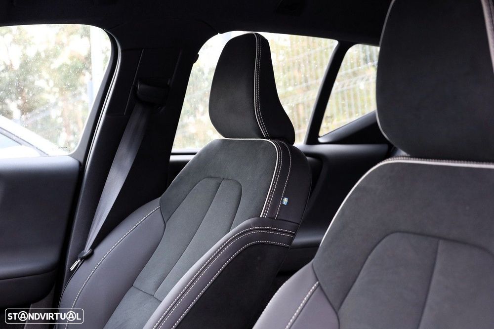 Volvo XC 40 1.5 T2 Plus Dark Auto - 8