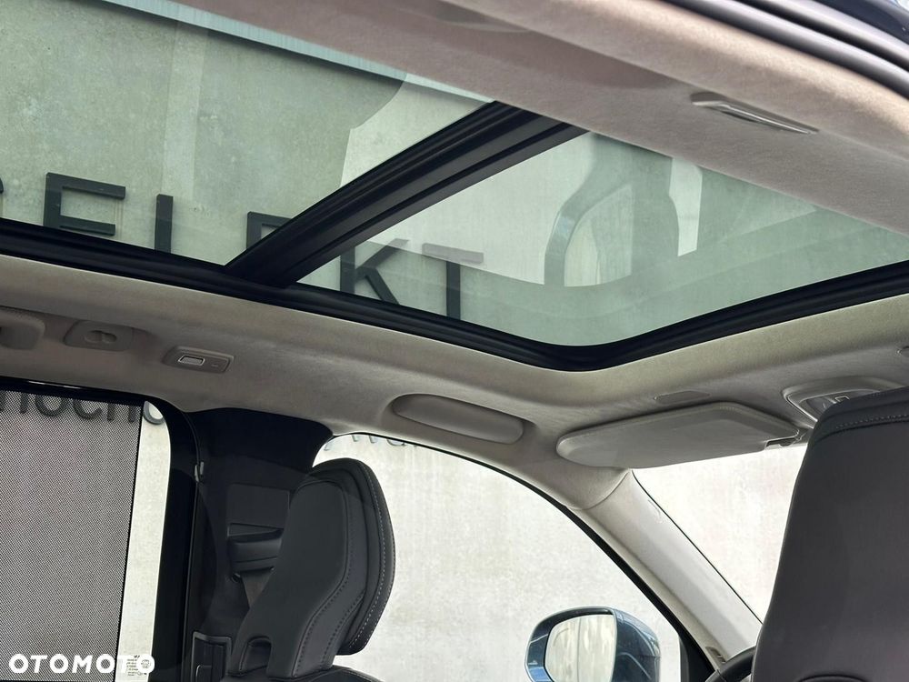 Volvo XC 90 - 32