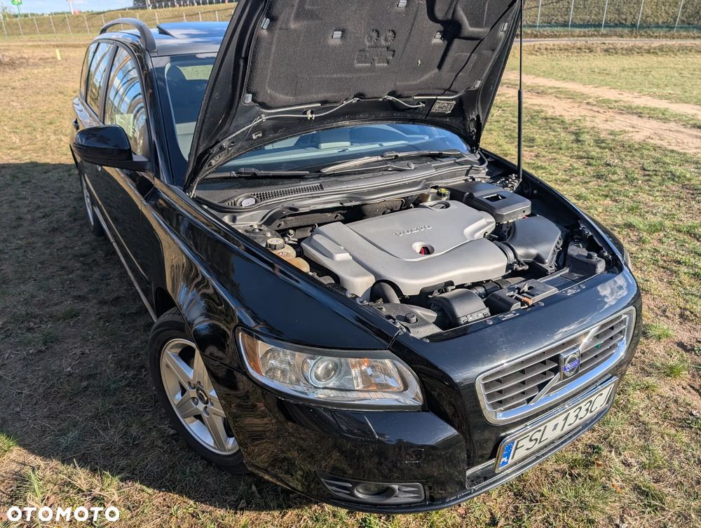 Volvo V50 D5 Momentum - 17