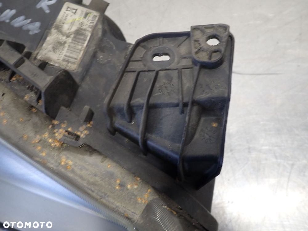 LAMPA PRAWA PRZEDNIA XENON RENAULT LAGUNA II 1.9 8200354743 - 3