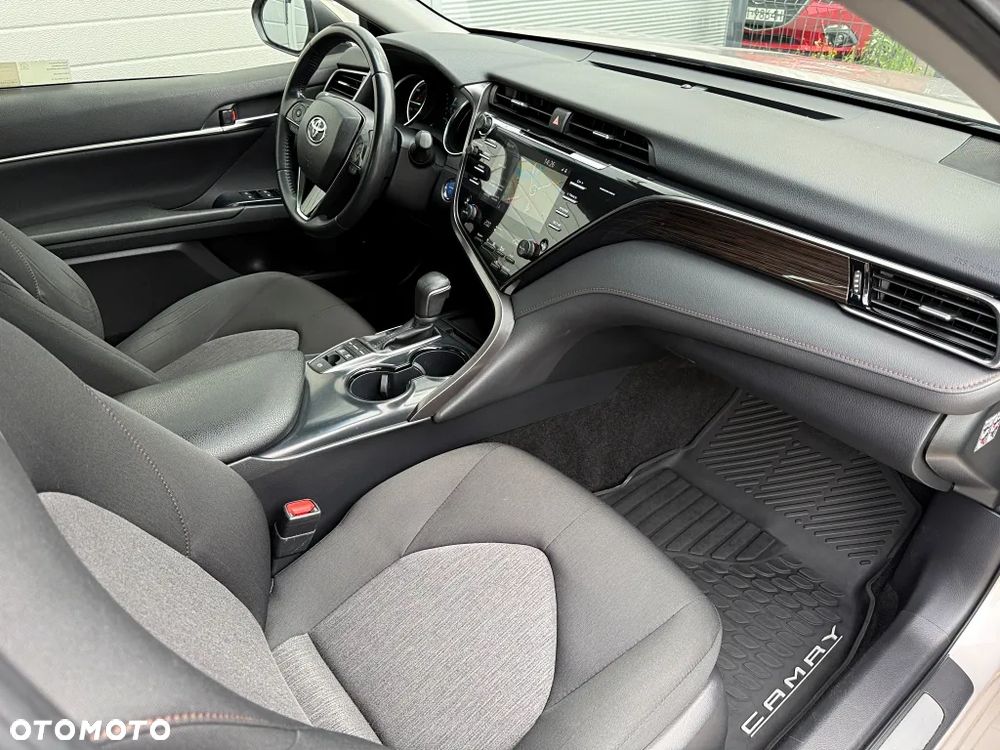 Toyota Camry 2.5 Hybrid Prestige CVT - 10