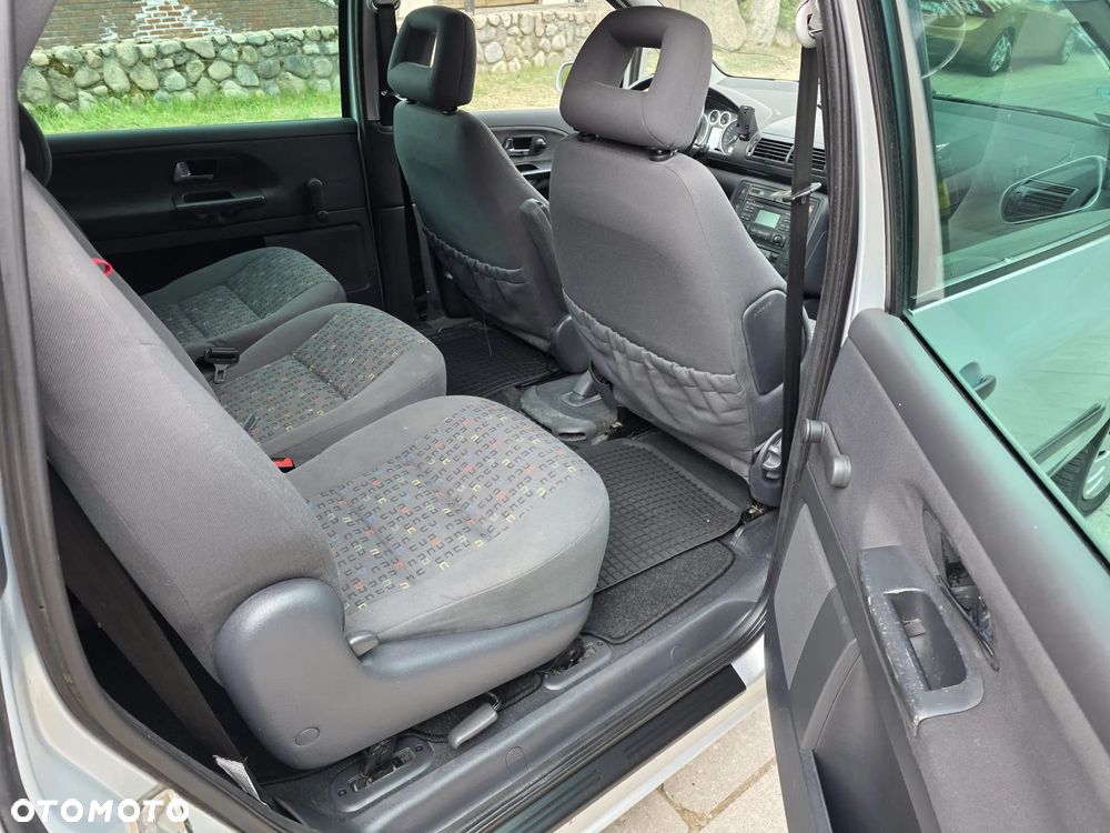 Volkswagen Sharan 1.9 TDI Basis - 10