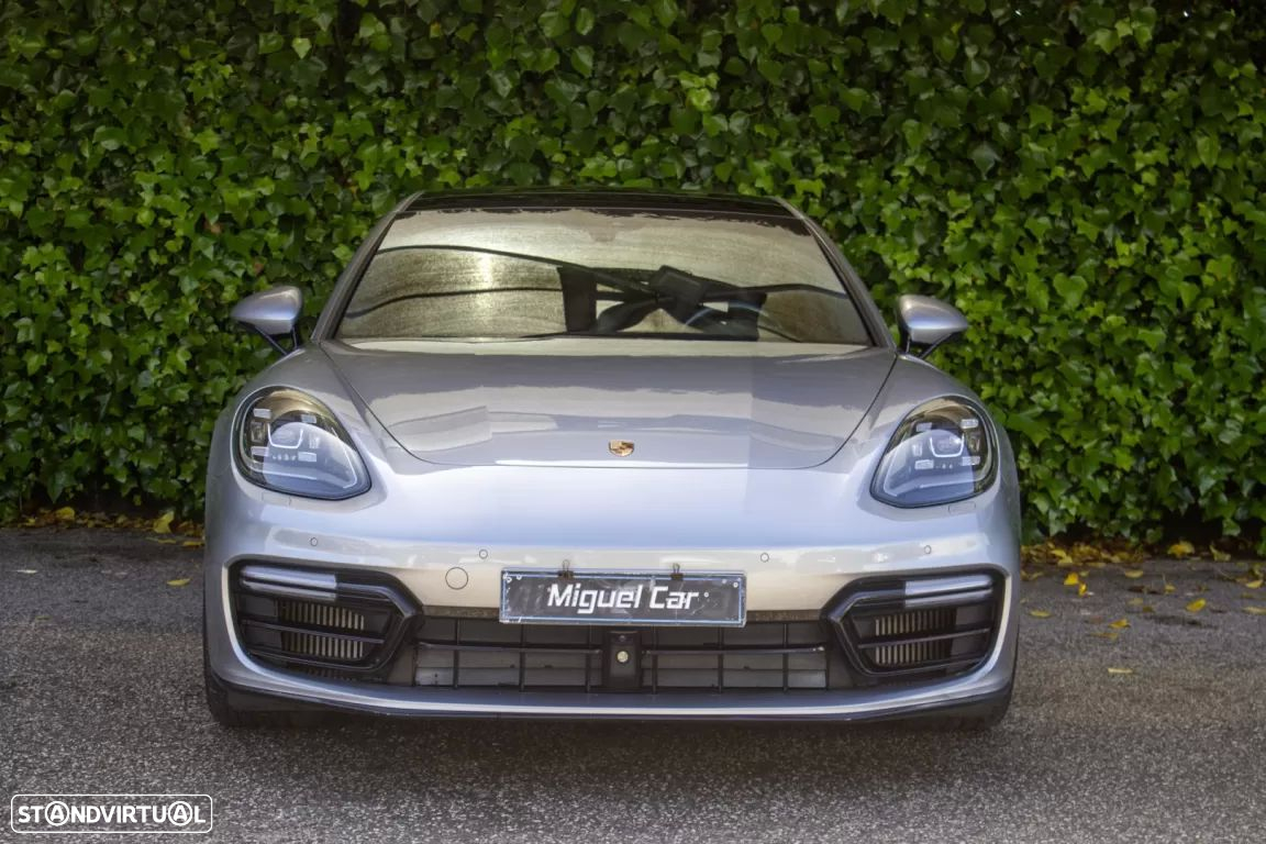 Porsche Panamera Sport Turismo 4 E-Hybrid - 2