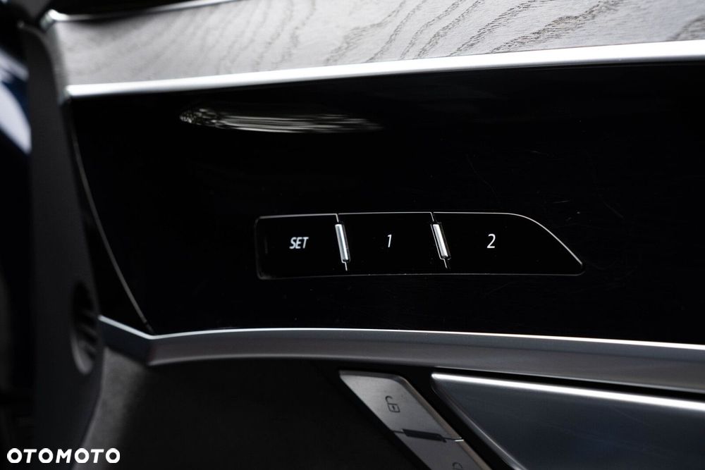 Audi A8 - 20