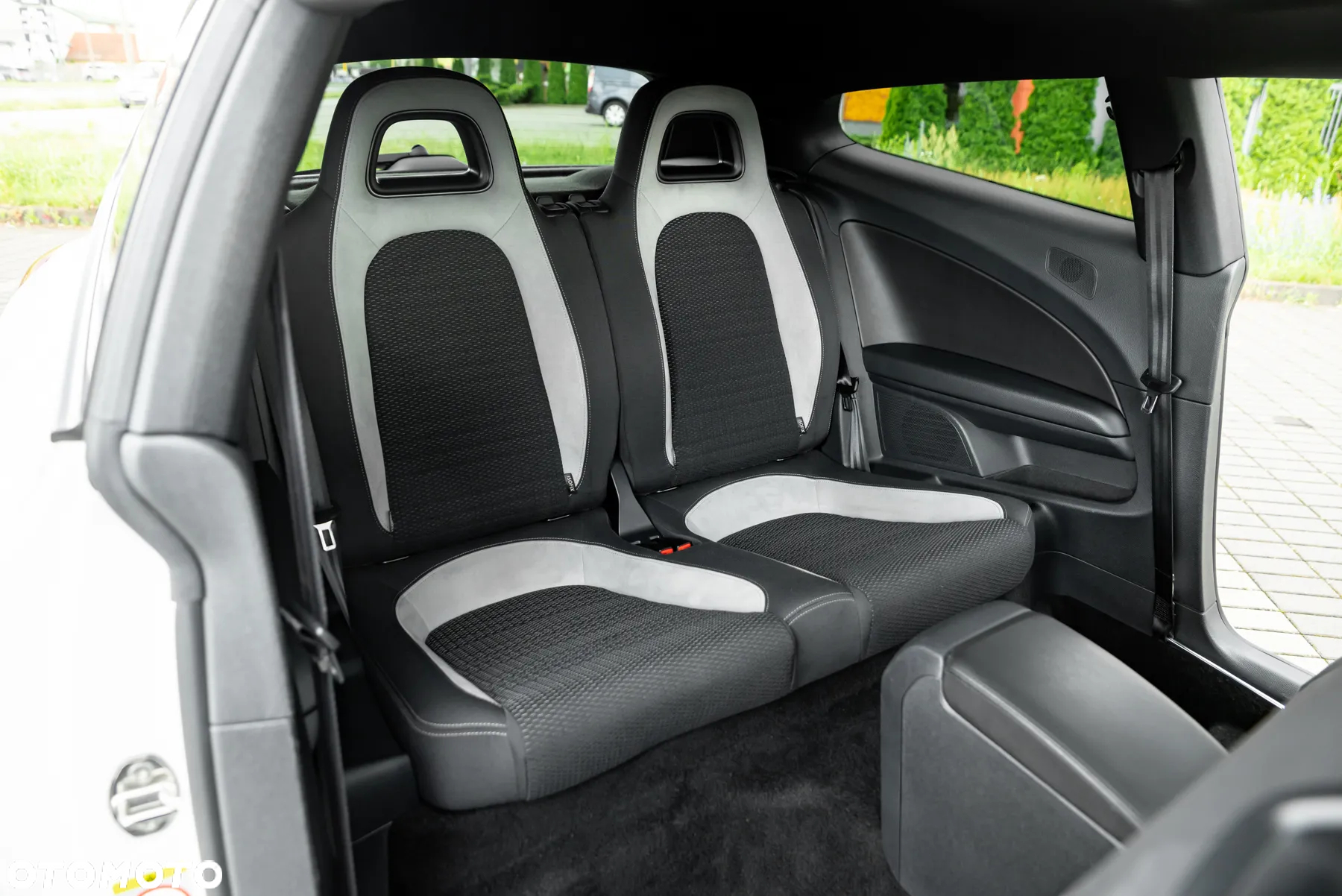 Volkswagen Scirocco 2.0 TSI - 29