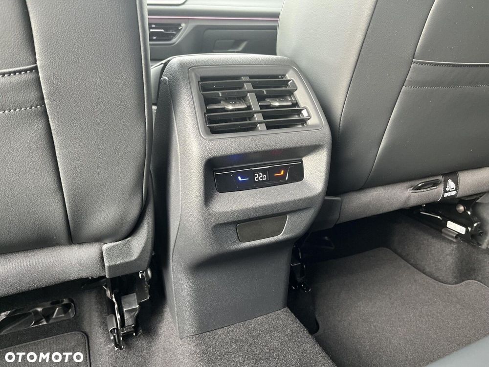 Volkswagen Tiguan - 18