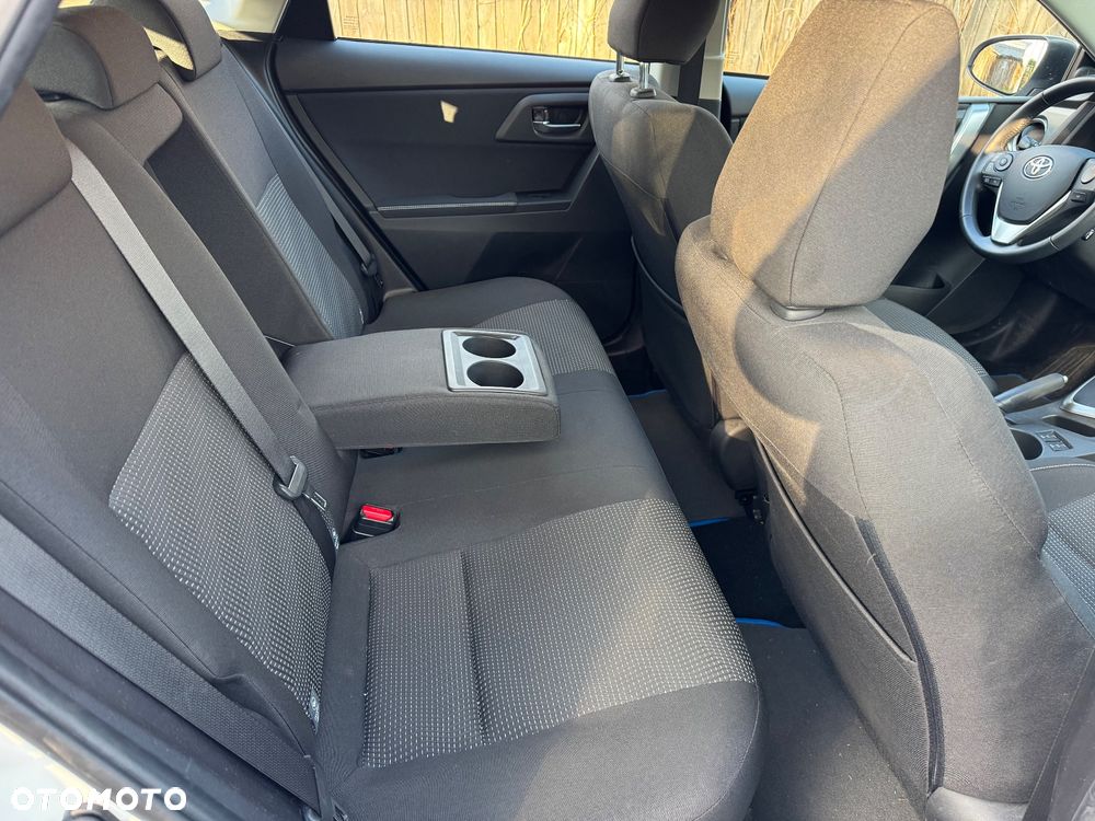 Toyota Auris - 14