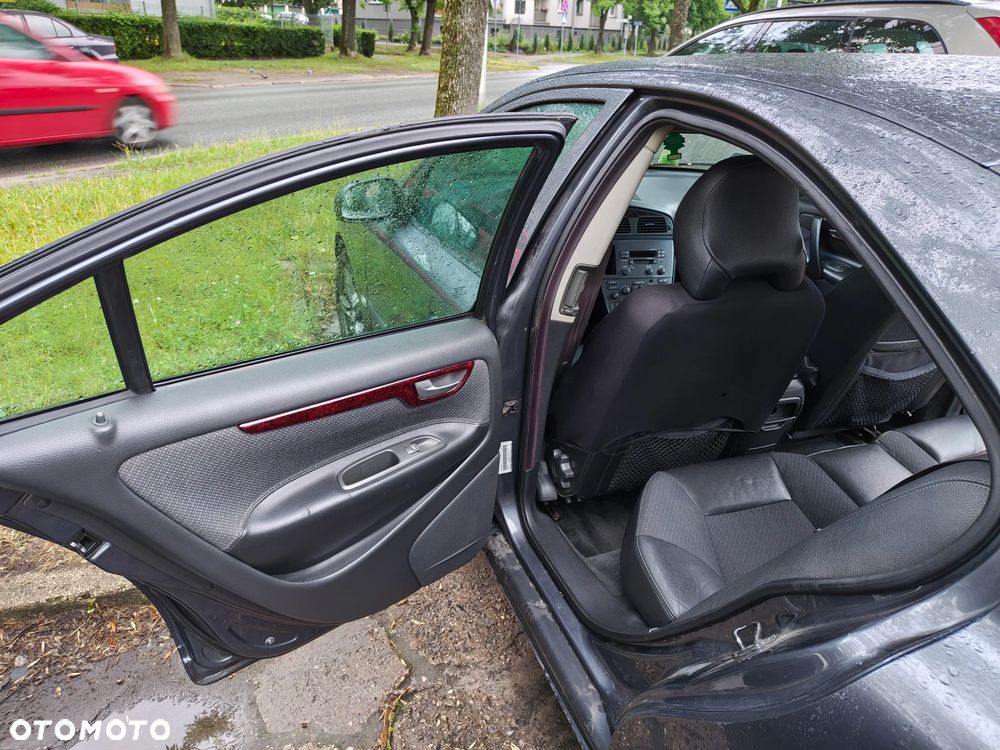 Volvo S60 2.4 Comfort - 7