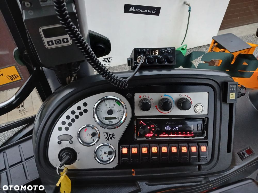JCB 4CX/JOYSTICK/KLIMA/FULL OPCJA - 31