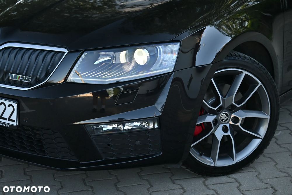 Skoda Octavia 2.0 TDI DSG RS - 16