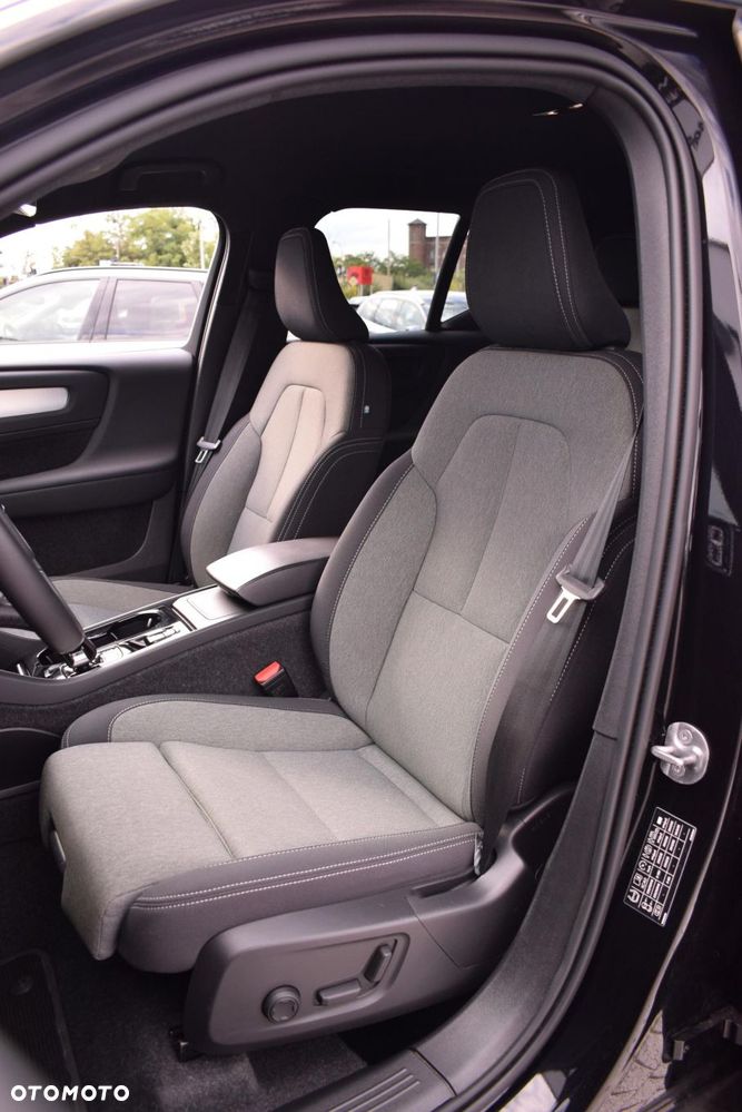 Volvo XC 40 - 18