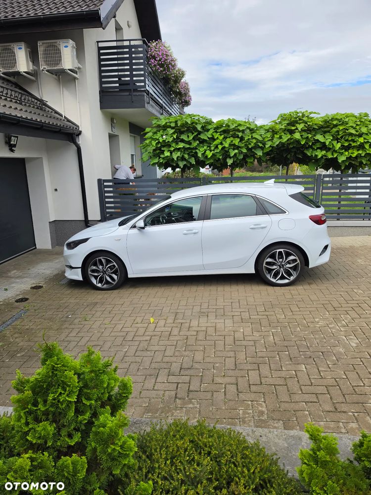 Kia Ceed 1.5 T-GDI MHEV Business Line DCT - 9
