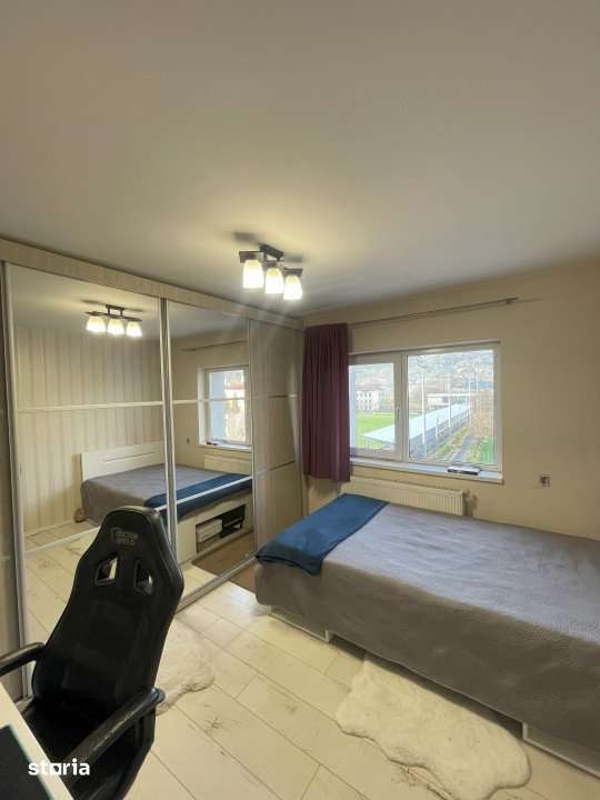 Apartament de 3 camere, 75 mp, zona Vivo — fotografia 3