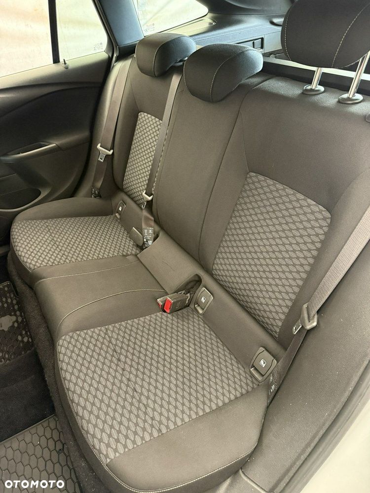 Opel Astra - 16