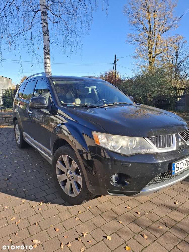 Mitsubishi Outlander - 3