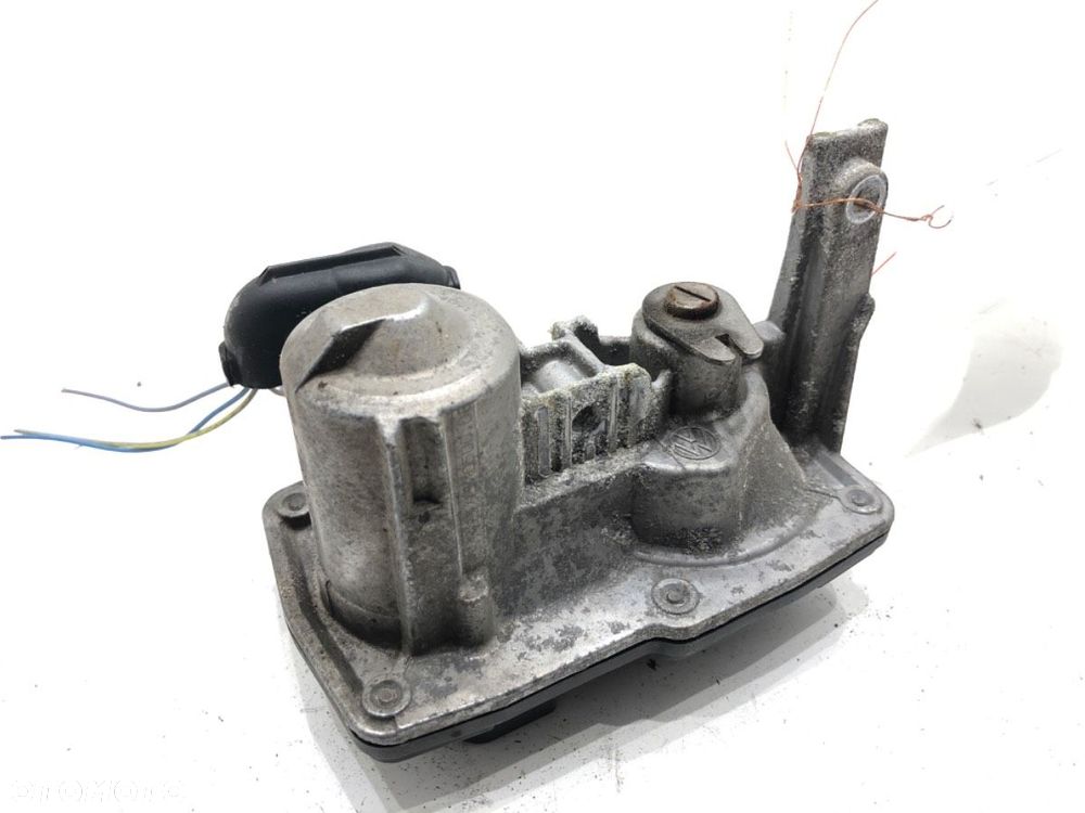 PRZEPUSTNICA WYDECHU  AUDI A4 B8 Avant (8K5) 2007 - 2015 2.0 TDI 110 kW [150 KM] olej napędowy 2013 - 2