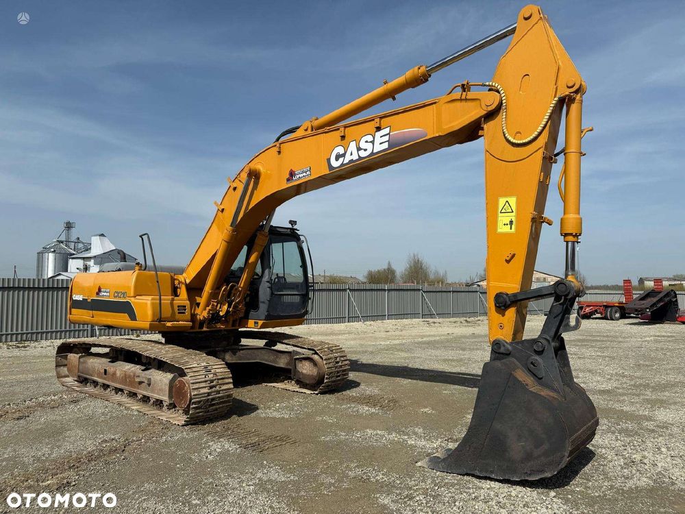 Case CX 210 - 8