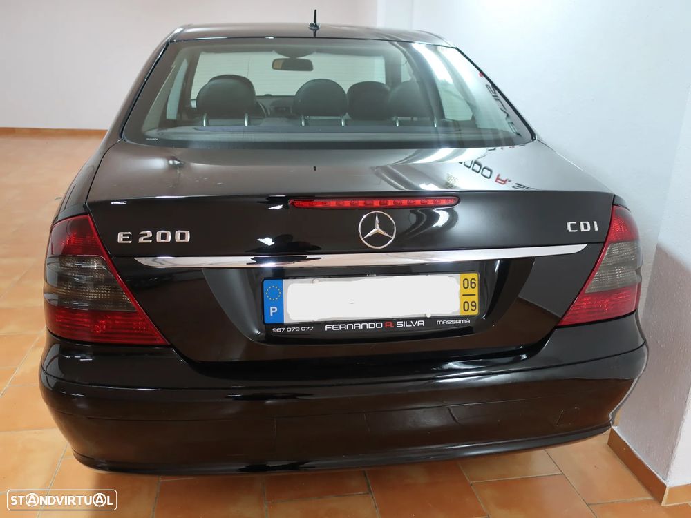 Mercedes-Benz E 200 CDi Classic - 9