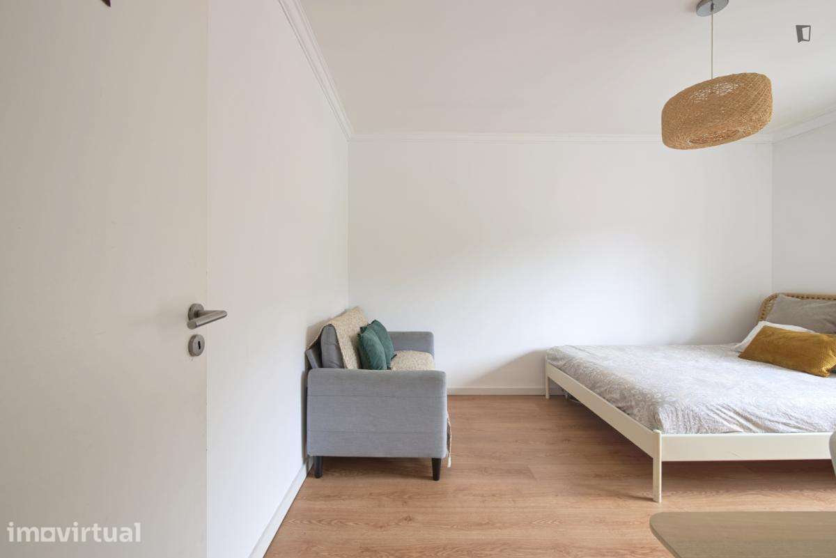 Quarto - localizado em Arroios Lisbon - Grande imagem: 2/13