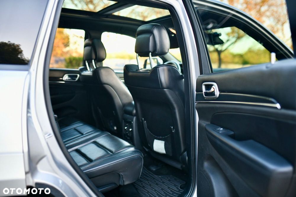 Jeep Grand Cherokee - 21