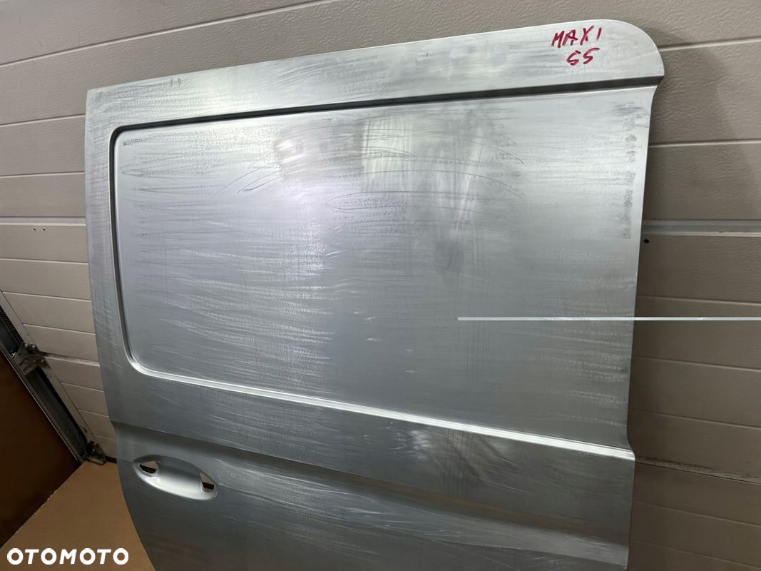DRZWI BOCZNE VW CADDY MAXI 2K7 PRZESUWNE 2022-23r - 2