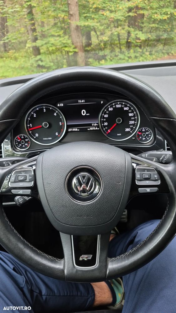 VOLKSWAGEN Touareg 2012 — imagine 9