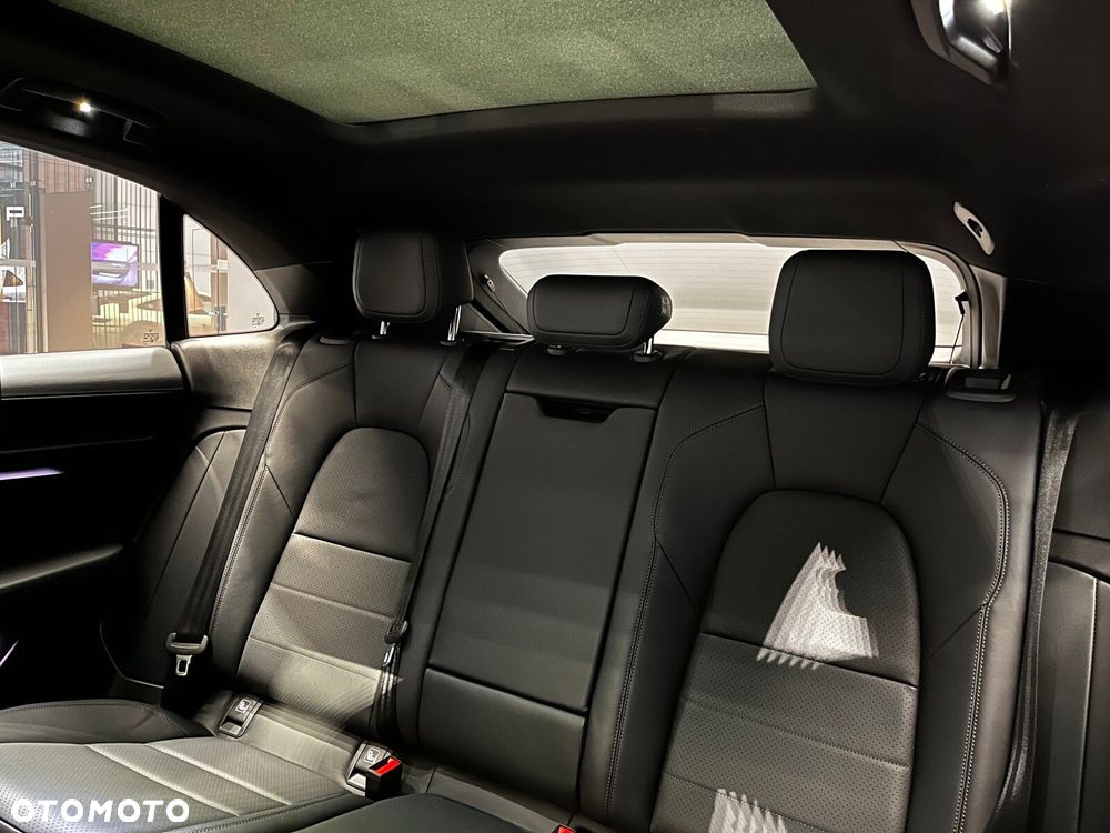 Porsche Macan - 30