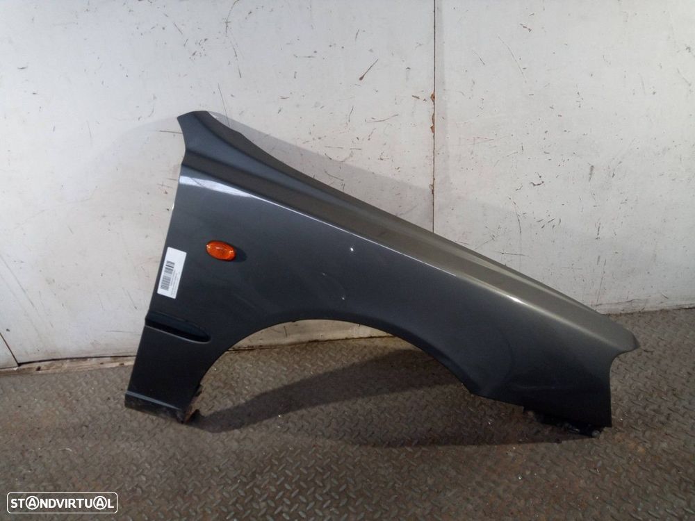 GUARDA-LAMAS FRENTE DIREITO HYUNDAI ACCENT II 1.3 86CV 1341CC - 1