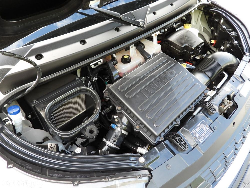 Iveco DAILY 35S14 FURGON CHŁODNIA -10*C ZASILANIE 230V TEMPOMAT AUTOMAT HI-MATIC KLIMATYZACJA  140KM - 30