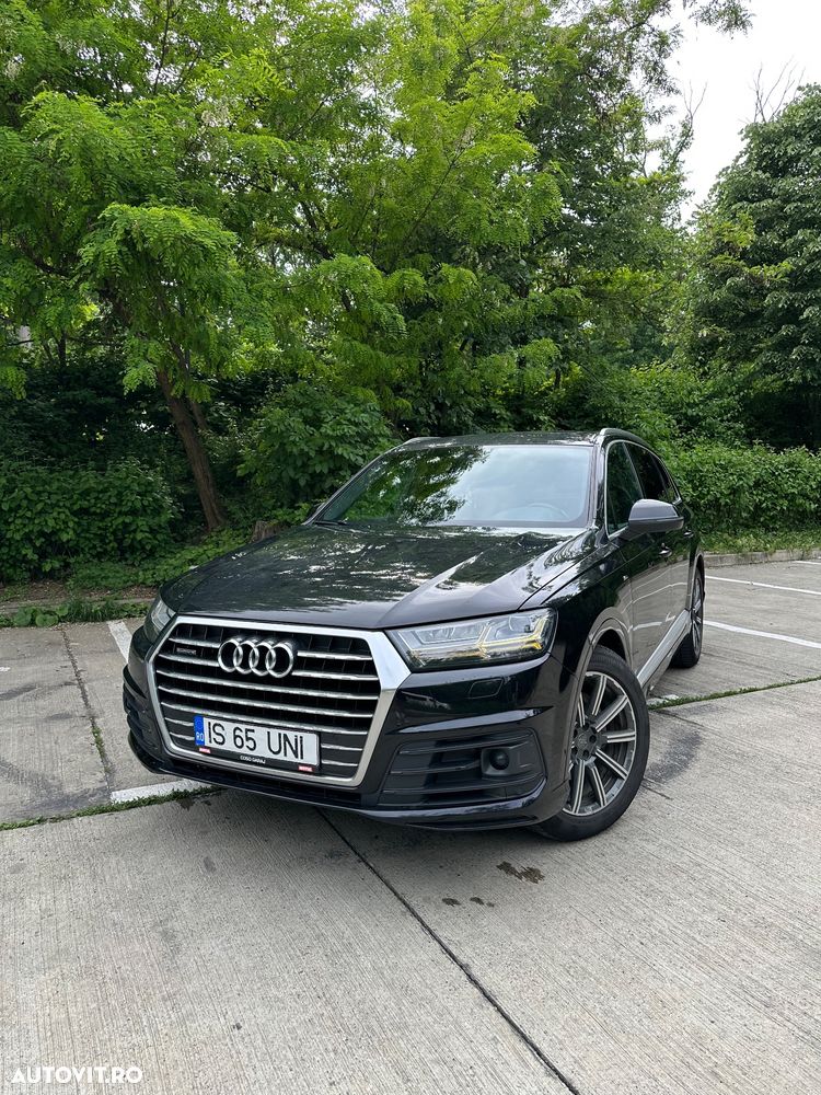Audi Q7 - 1
