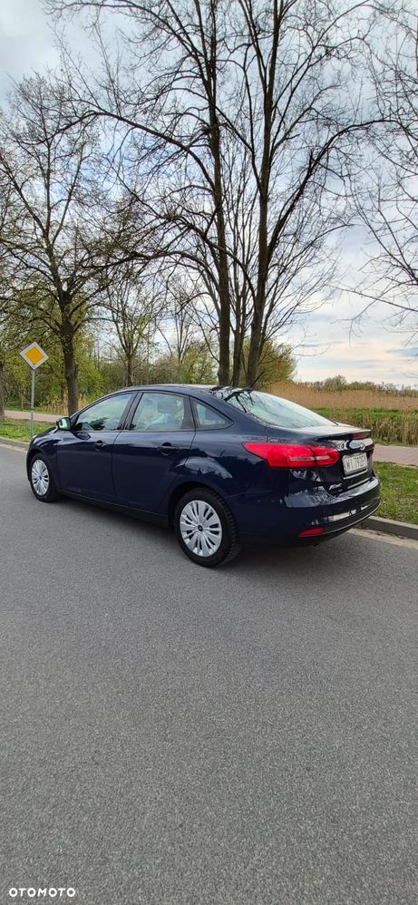 Ford Focus 1.6 Trend - 3