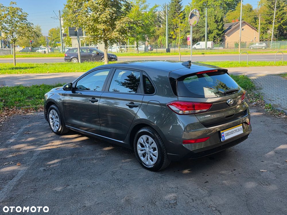 Hyundai i30 1.5 DPI Modern - 10