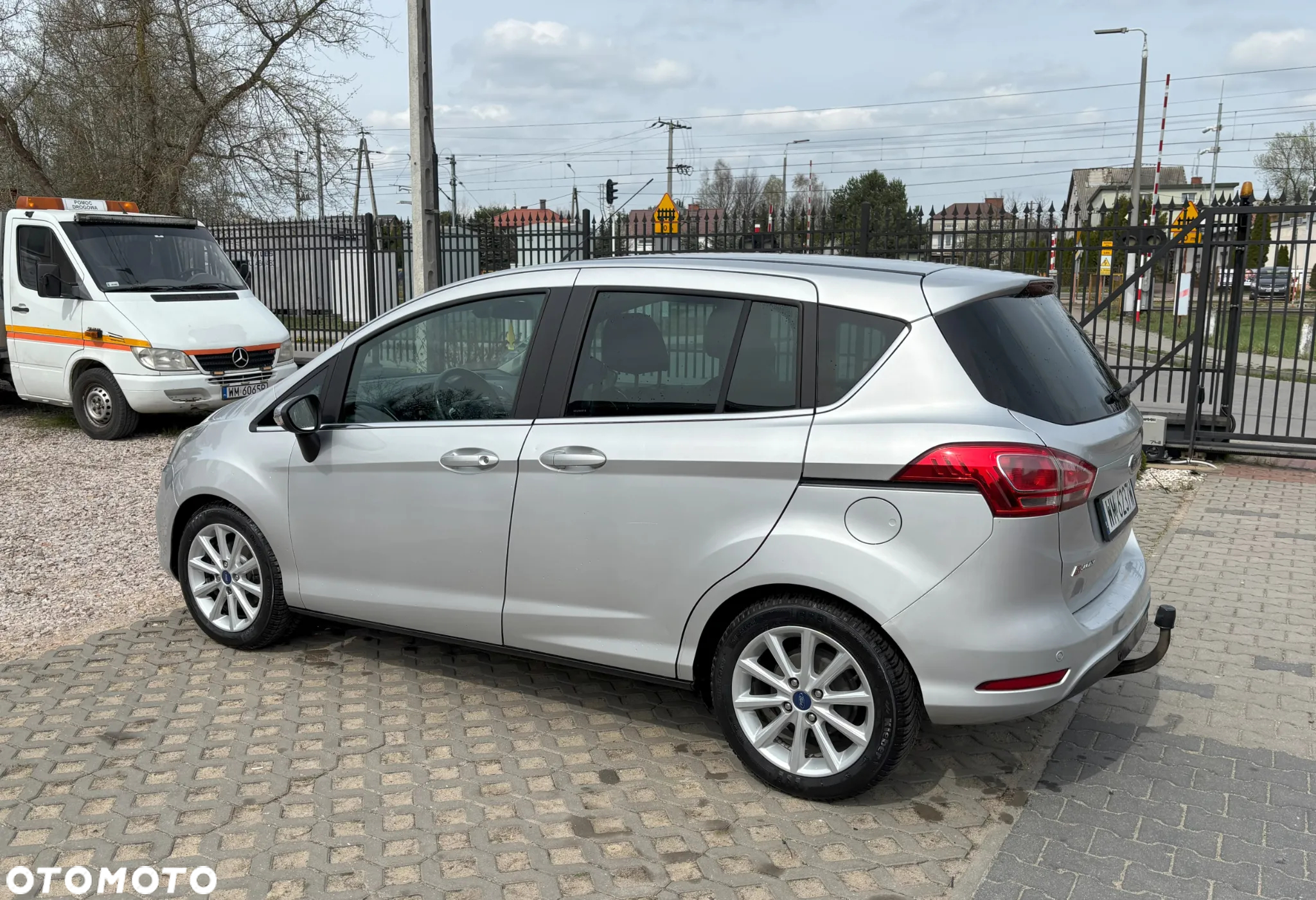 Ford B-MAX 1.6 TDCi SYNC Edition - 9