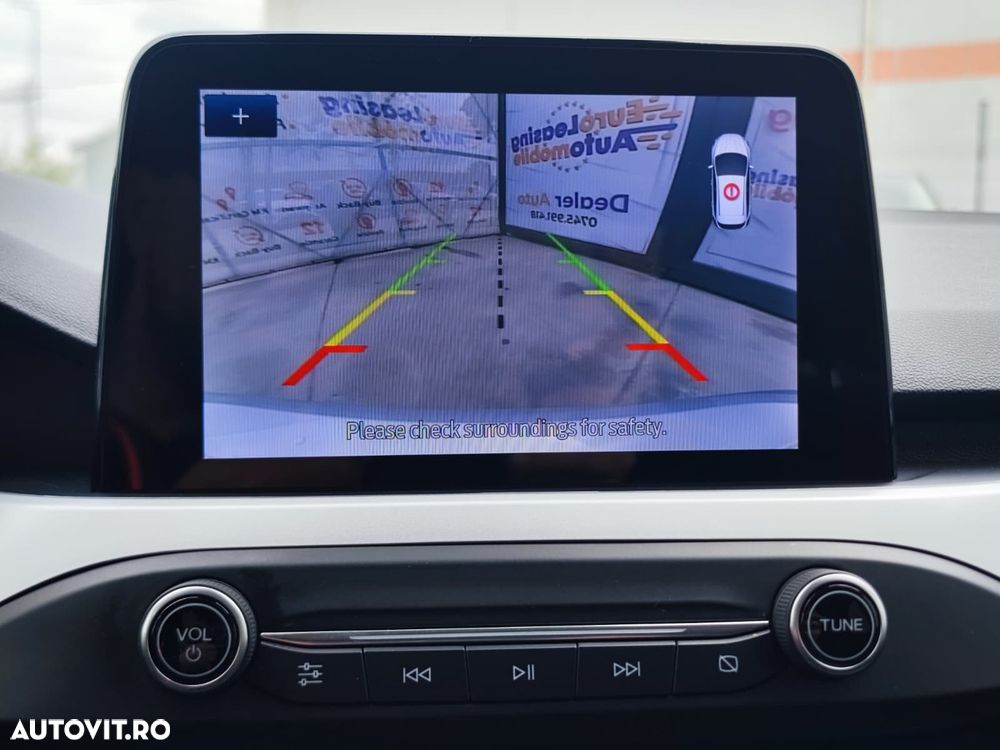 Ford Focus 1.0 EcoBoost Connected - 31