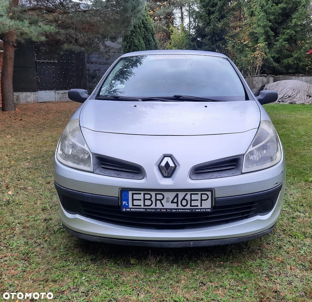 Renault Clio - 7