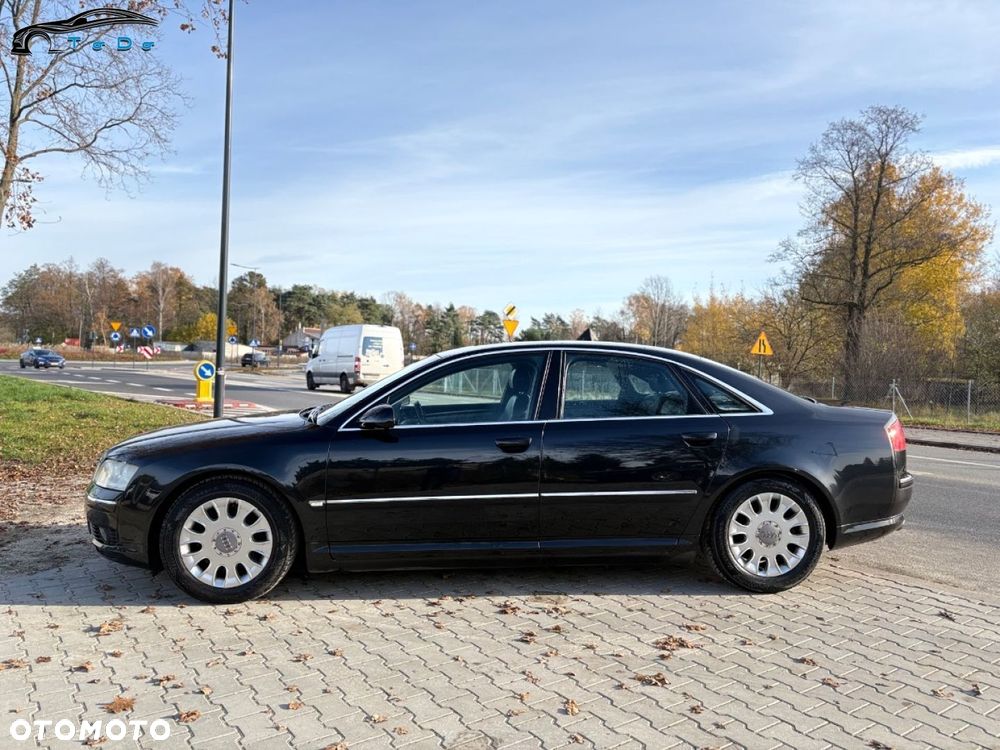 Audi A8 4.2 Quattro - 10
