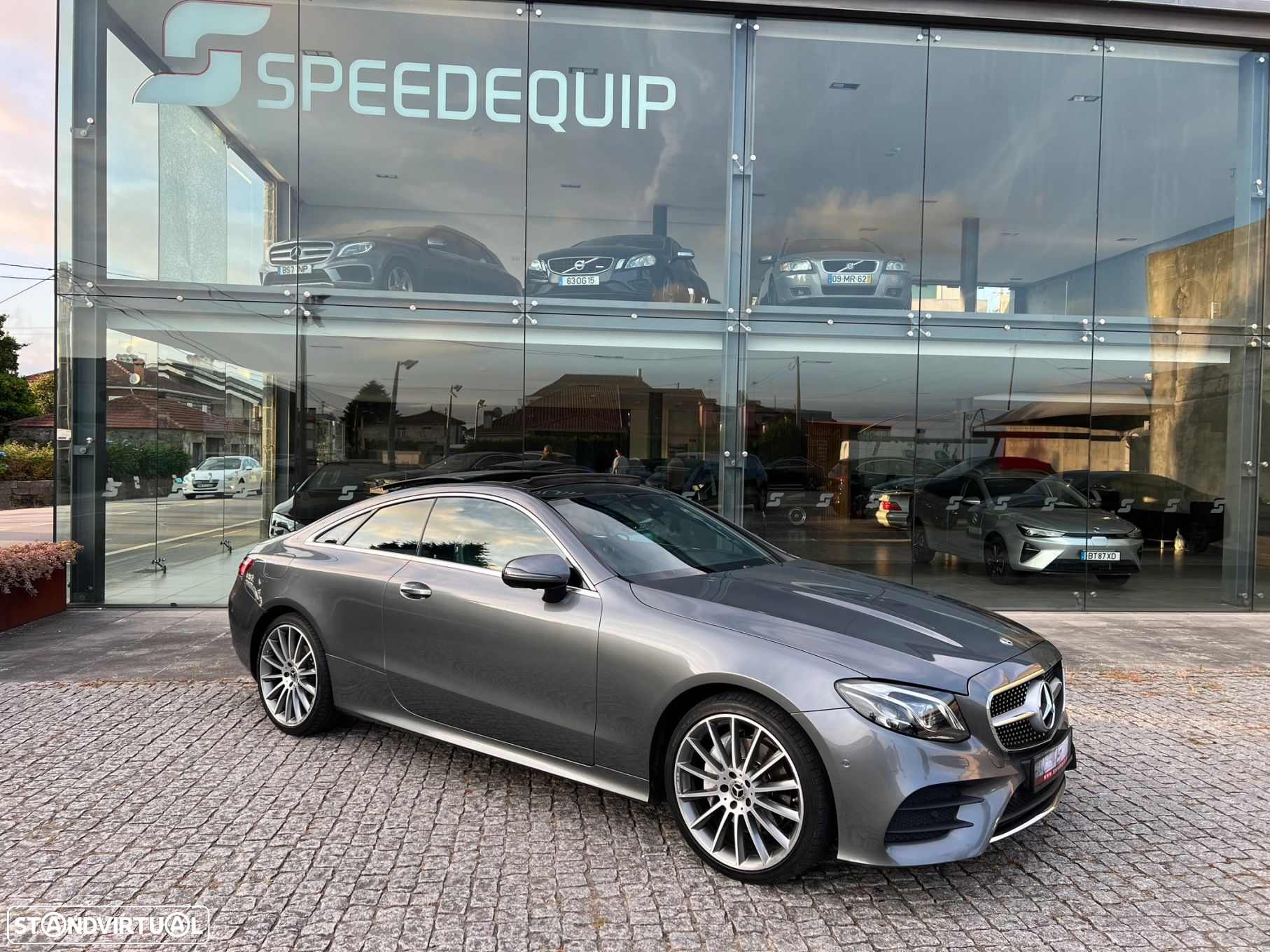 Mercedes-Benz E 220 d Coupe 9G-TRONIC AMG Line - 2