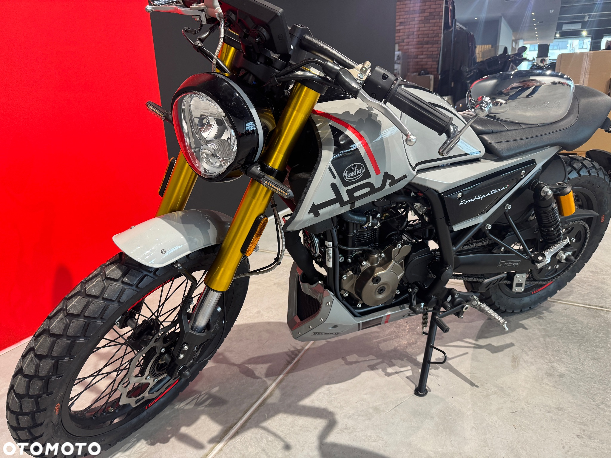 Mondial HPS 125 - 9