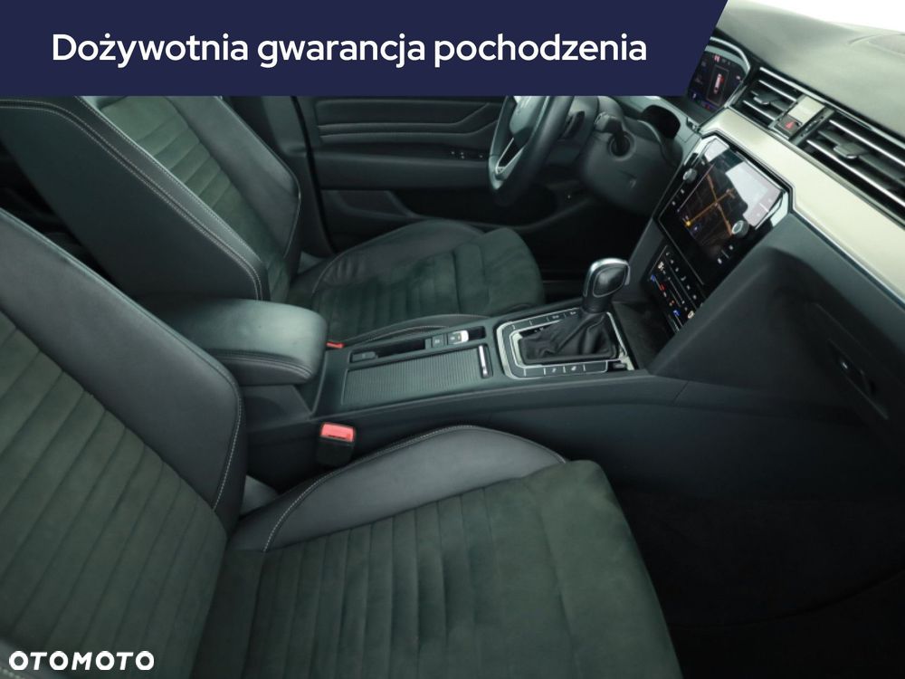 Volkswagen Passat Variant - 9