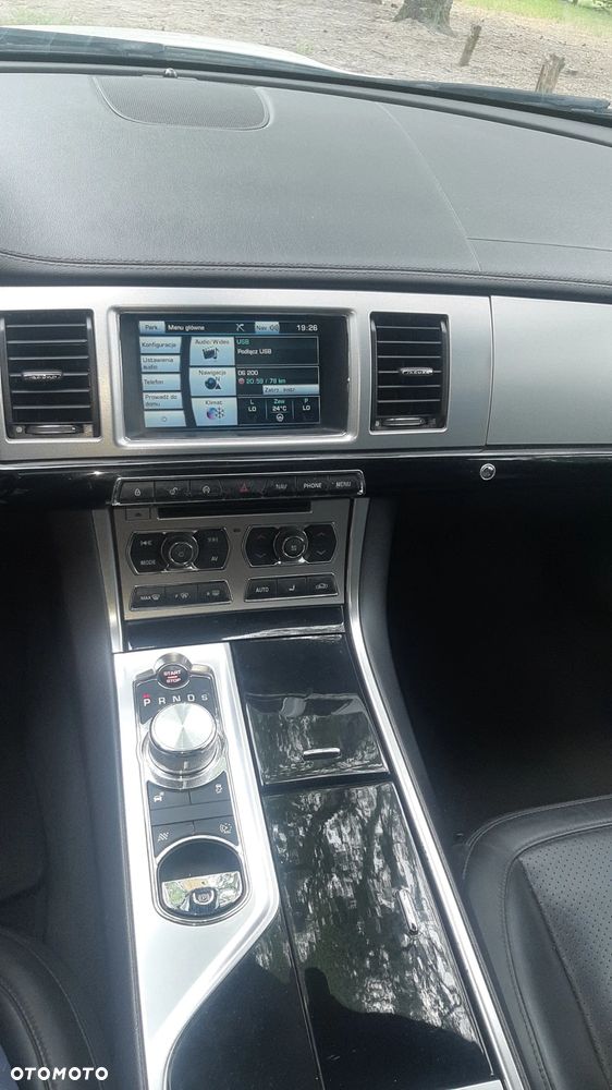 Jaguar XF 3.0 V6 Diesel S Sportbrake - 14