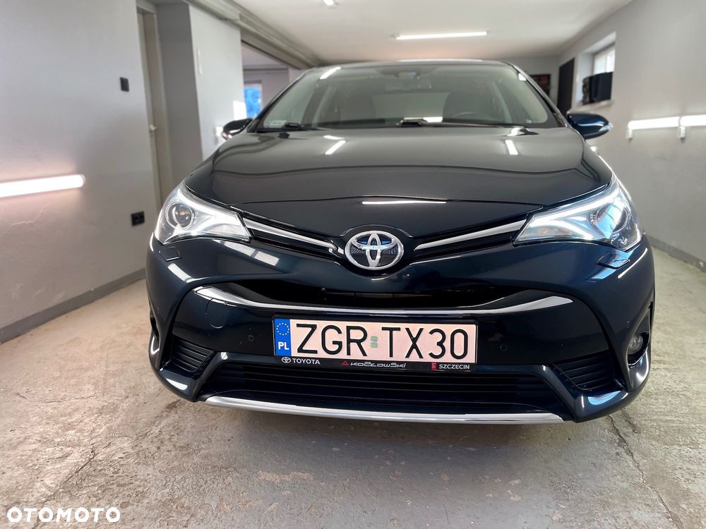 Toyota Avensis 2.0 Prestige MS - 3