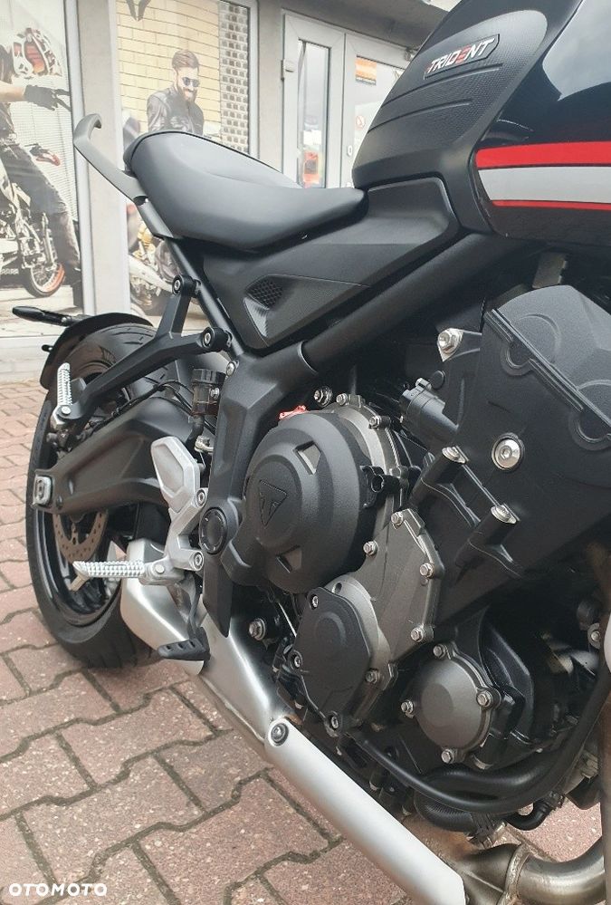 Triumph Trident - 27