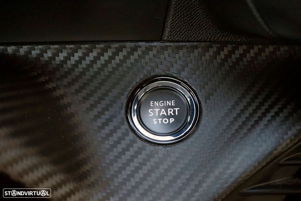 Peugeot 208 1.2 PureTech Allure - 17