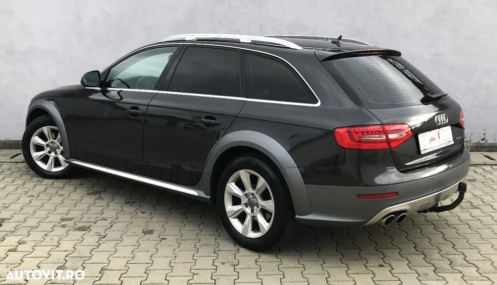 Audi A4 Allroad 2.0 TDI Quattro S tronic - 4