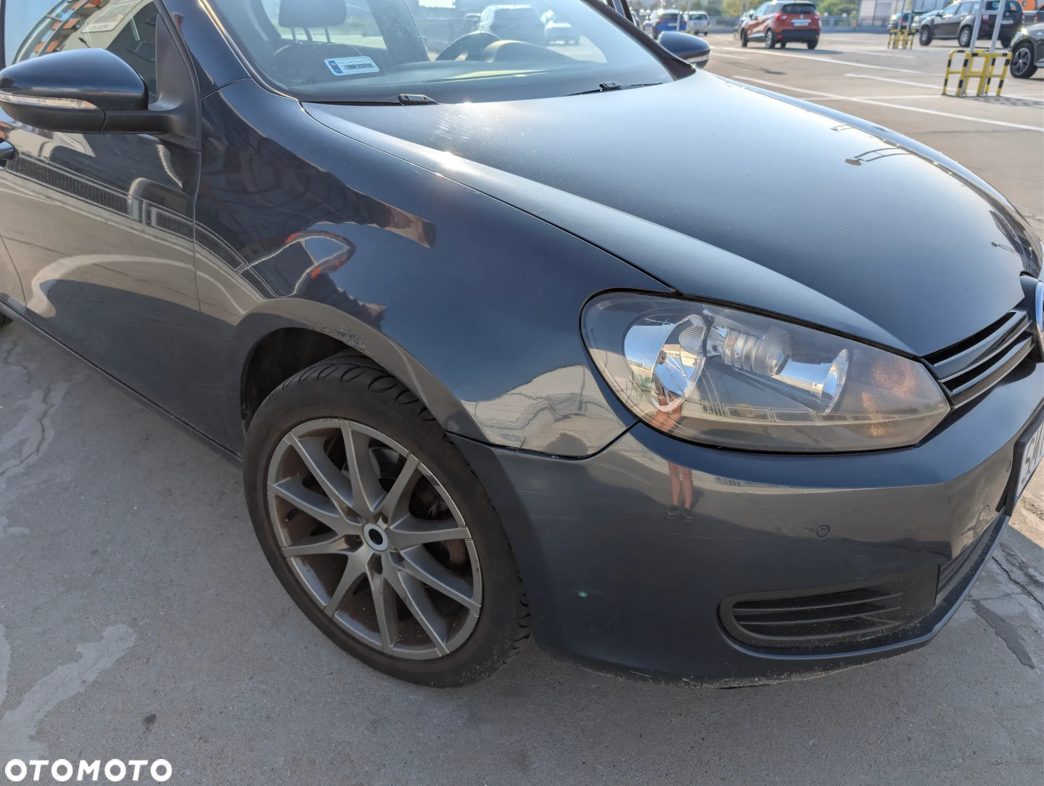 Volkswagen Golf - 8