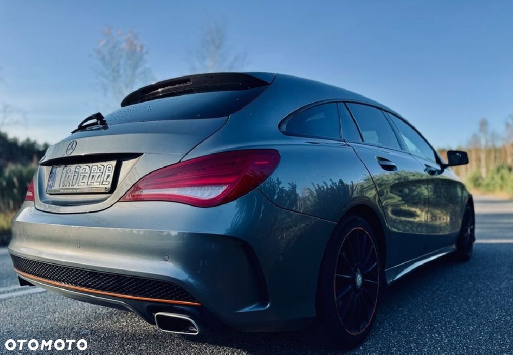 Mercedes-Benz CLA 200 7G-DCT AMG Line - 3