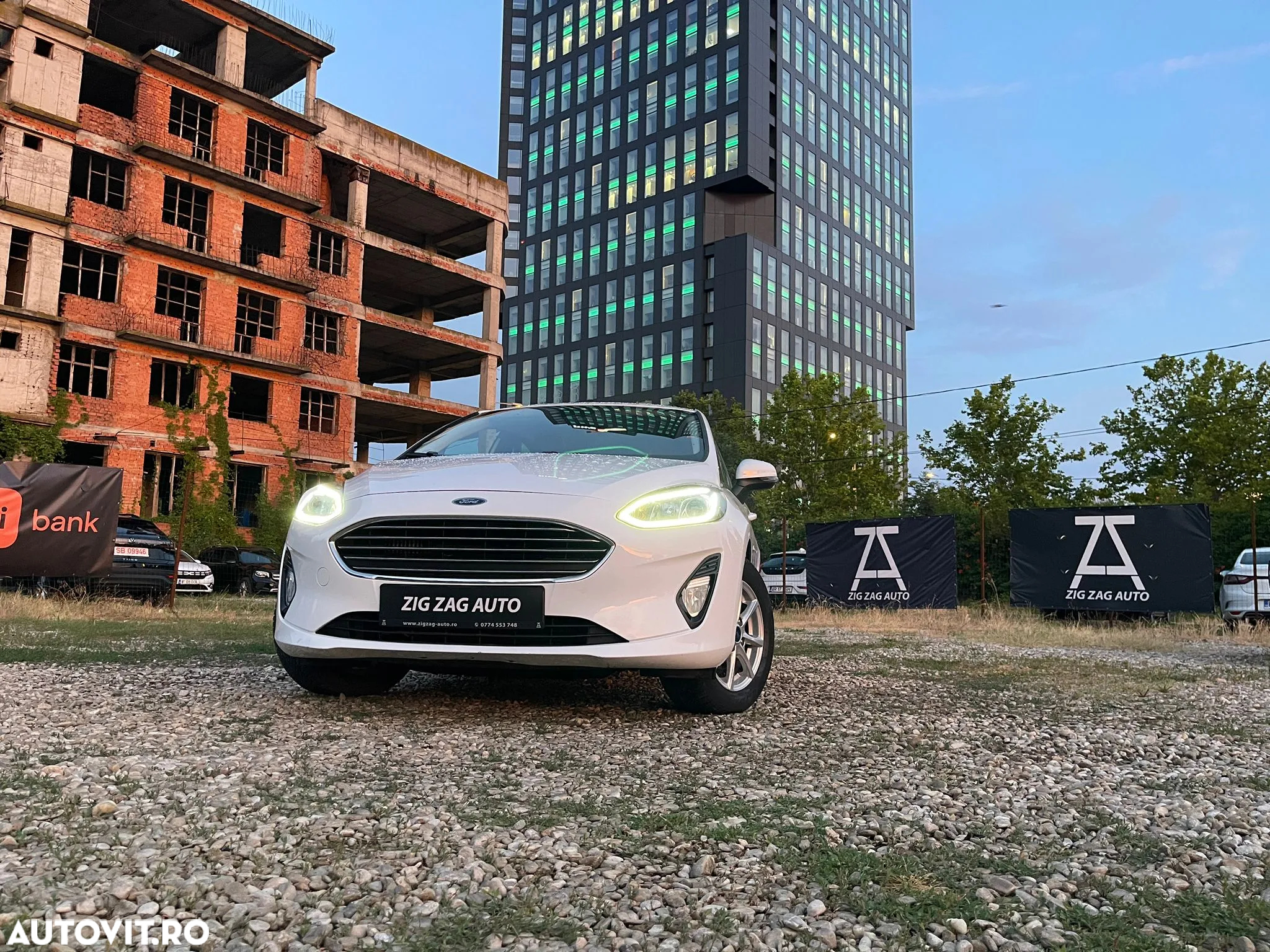Ford Fiesta 1.0 EcoBoost Titanium - 28