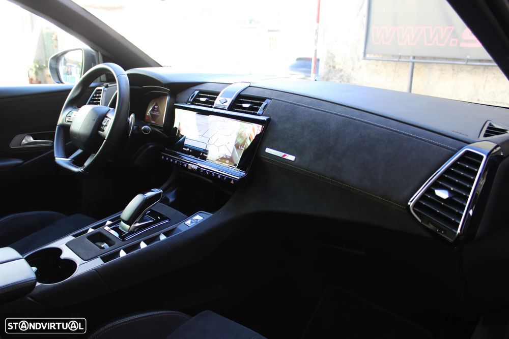 DS DS7 Crossback - 33