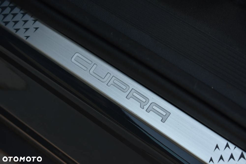 Cupra Tavascan 82kWh 4Drive VZ - 11